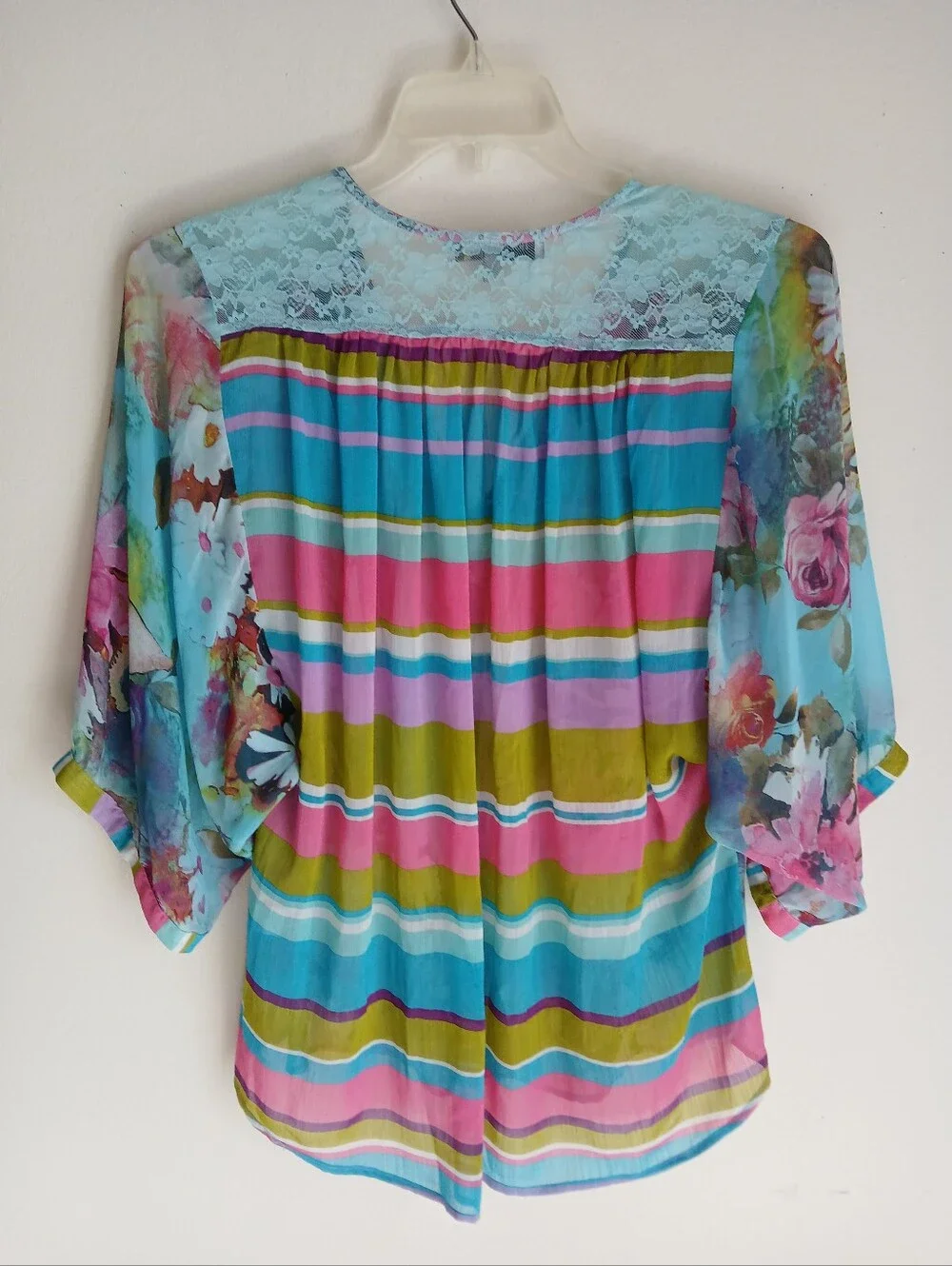 Figuero & Flower Blouse Size XL Lace Shoulder Sheer